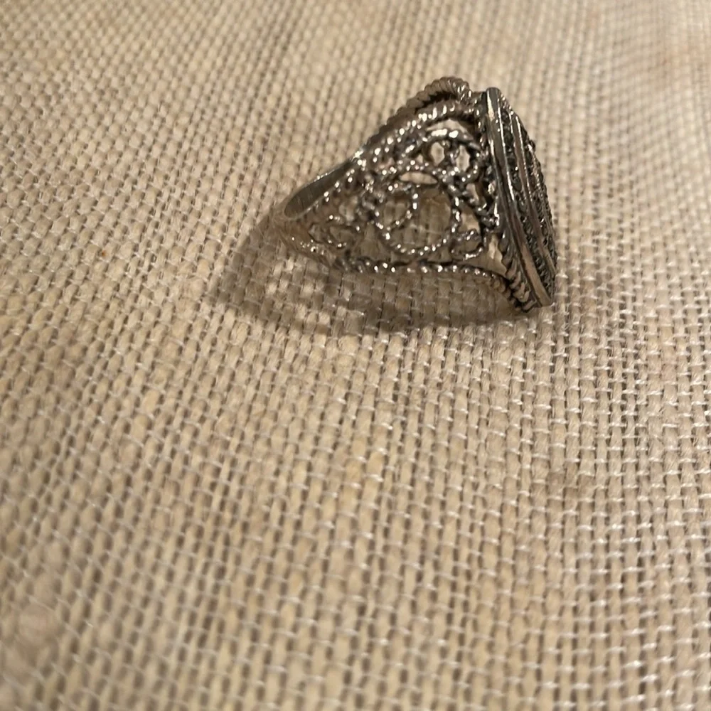 Marcasite & silver ring